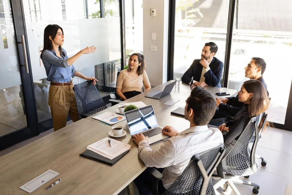 8 entscheidende Schritte zur Beherrschung von Projektabhängigkeiten und Interdependenzen 8 entscheidende Schritte zur Beherrschung von Projektabhängigkeiten und Interdependenzen